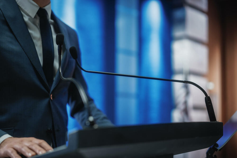 Praksu će u strankama odraditi 44 visokoškolca (ilustracija), Foto: Shutterstock