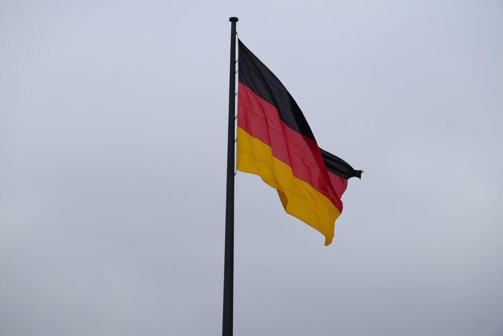 Berlin odbio Putinov predlog da posrednik za Ukrajinu bude bivši...