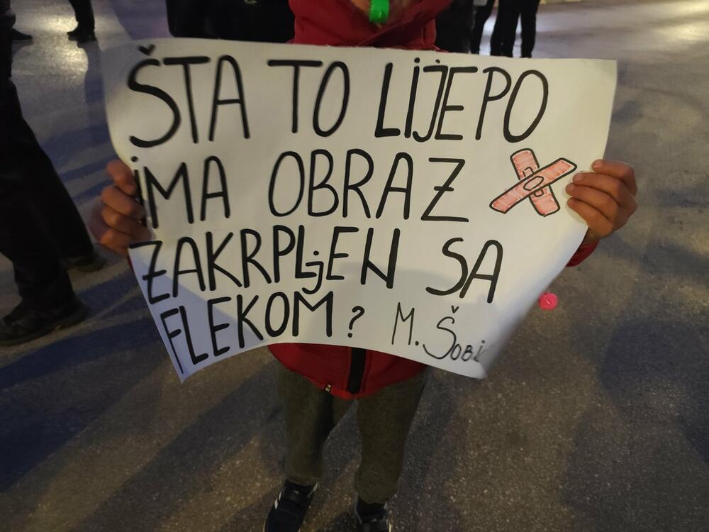 <p>Blokada je prošla mirno, uz prisustvo policijskih službenika, a za vikend, kako rekoše, neće biti blokade.</p>