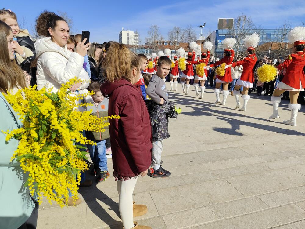<p>"Generalno je sjajna saradnja lokalnih samouprava i lokalnih turističkih organizacija Nikšića i Herceg Novog. Siguran sam da će tako biti i u budućnosti i da nikada više nećemo doći u situaciju da mimoze 20 godine ne bude u Nikšiću", poručio je Barać</p>