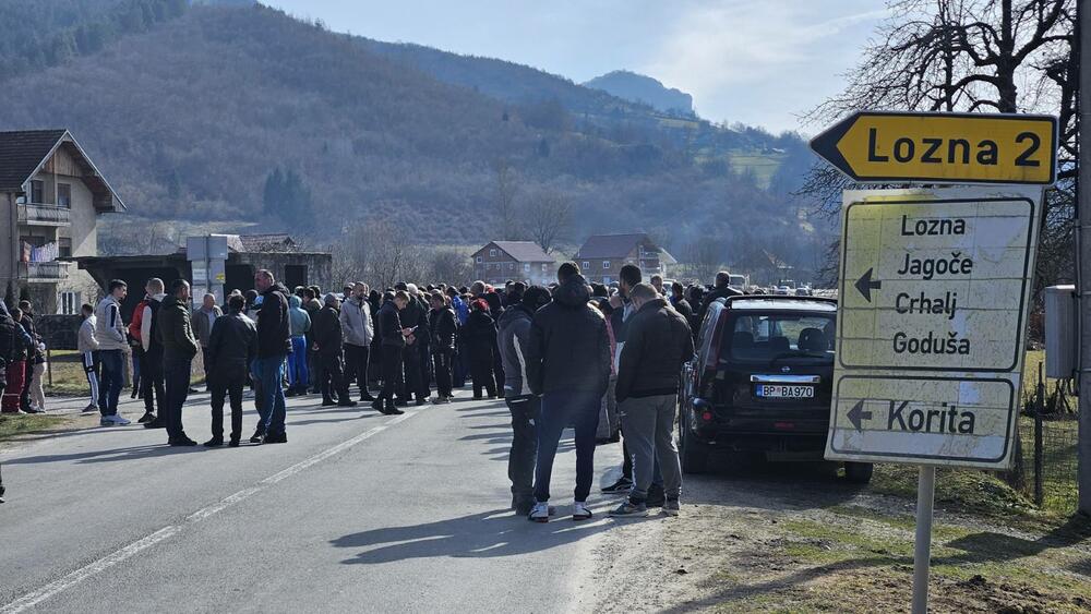 <p>Mještani su ponovili su od Vlade očekuju raskid ugovora sa koncesionarom.</p>