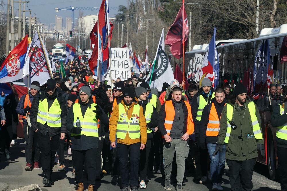 Studenti iz Beograda krenuli pješke u Kragujevac na protest, Foto: Beta