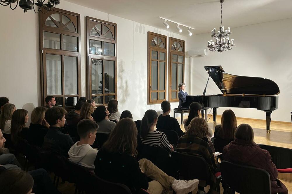 Detalj sa koncerta, Foto: Umjetnička škola za muziku i balet „Vasa Pavić“