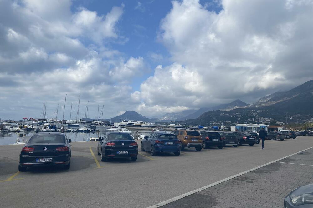 Marina Bar parking, Foto: Marija Pešić