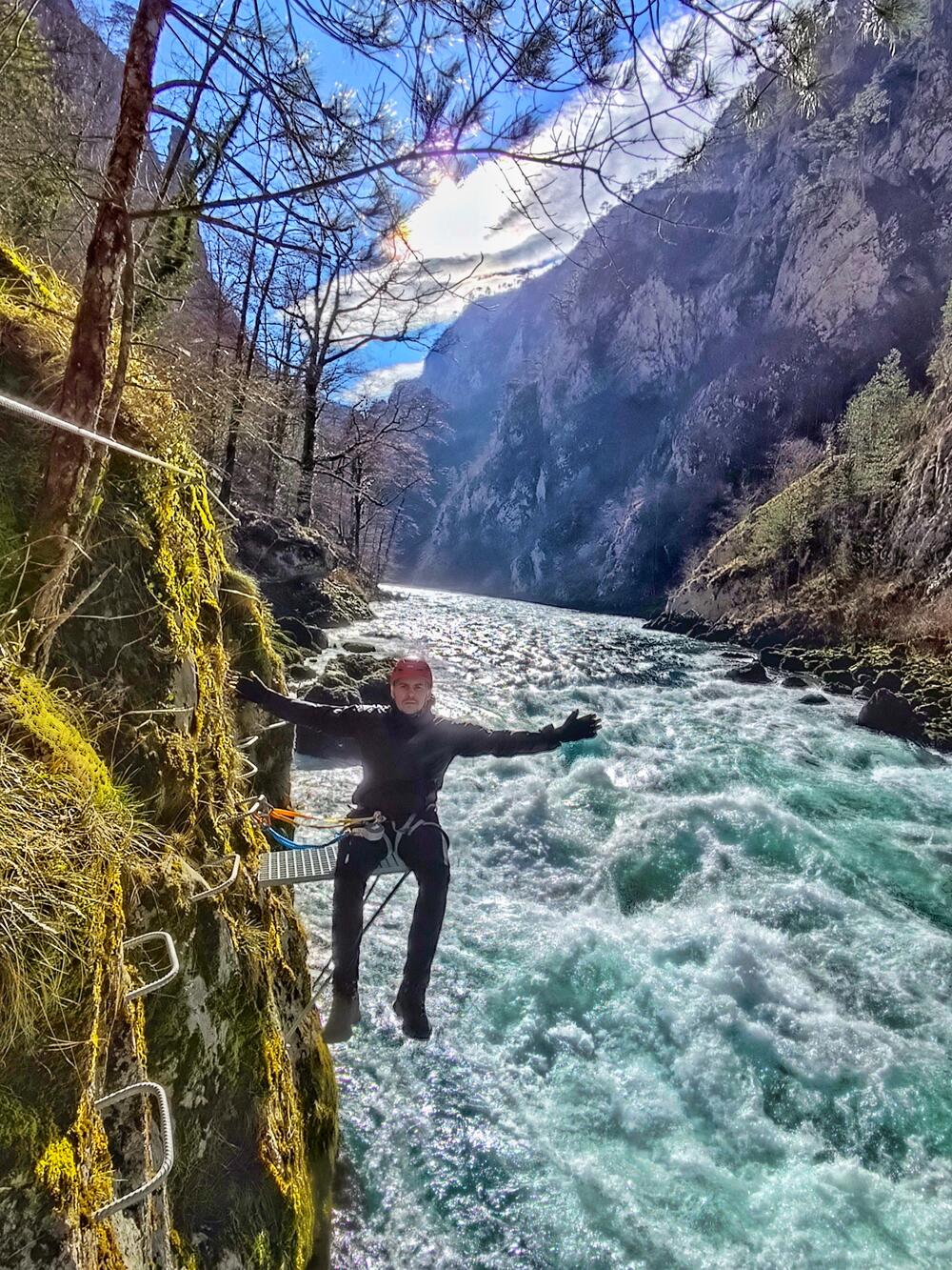 <p>Prepare for a unique adventure that combines the natural beauty and excitement of both horizontal and vertical rock climbing, all with a stunning view of the beautiful Piva River in the municipality of Plužine</p>