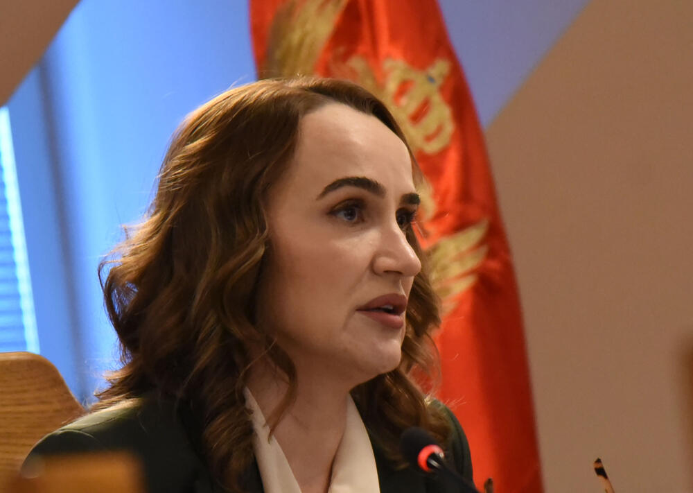 Popović ne želi da o njenom razrješenju odlučuje Valentina Pavličić