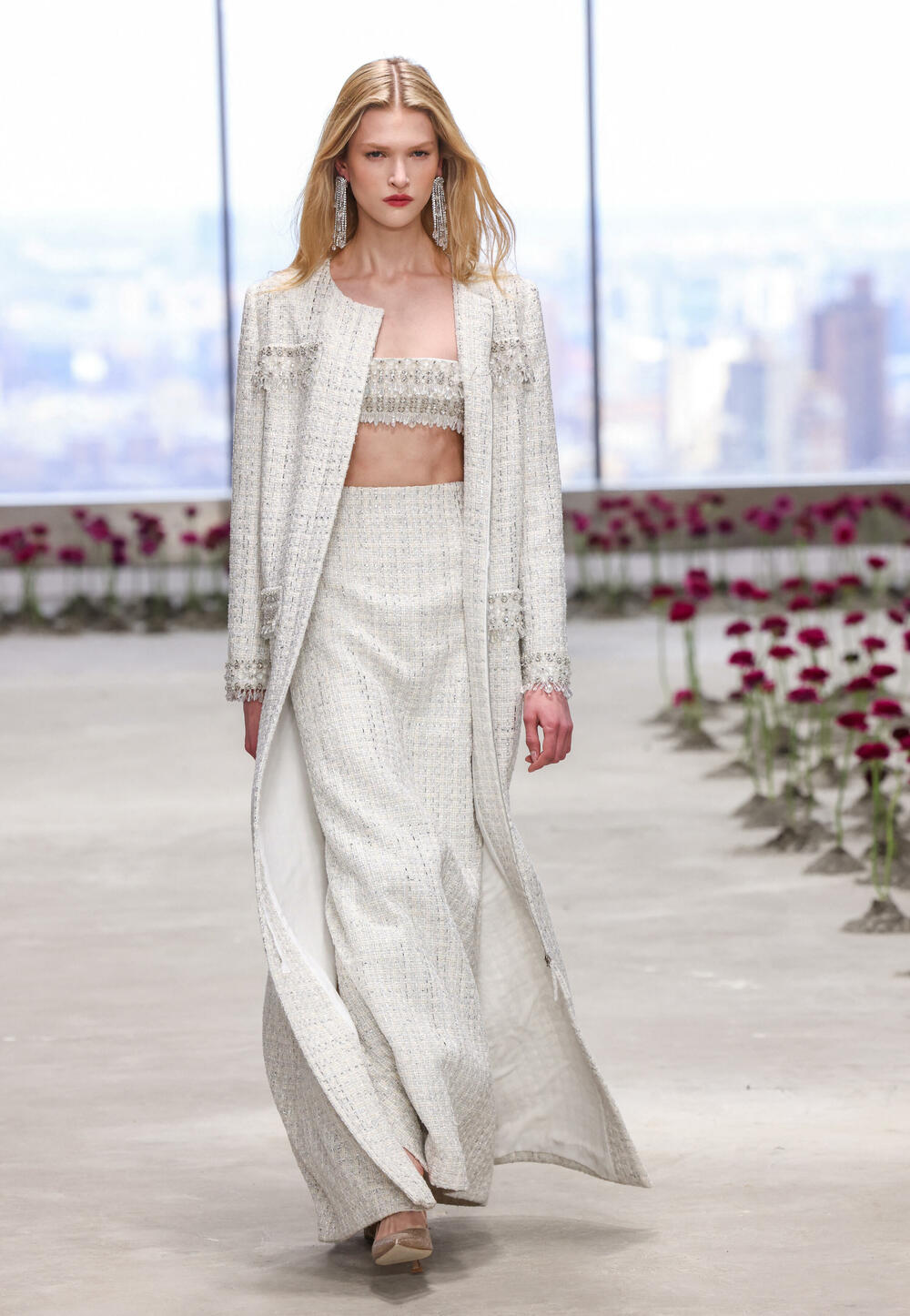 <p>Čuvena modna kuća Karolina Erera predstavila je najnoviju kolekciju.</p>  <p>Kreacije su predstavljene na Nedjelji mode u Njujorku.</p>