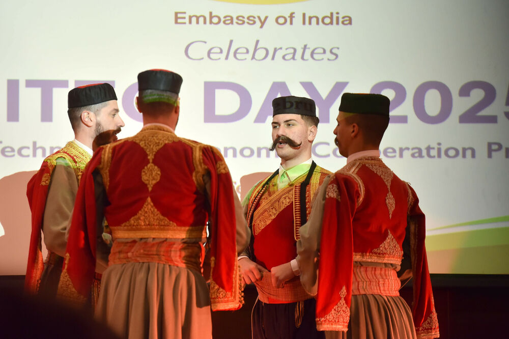 <p>Sa željom da se dodatno osnaže saradnja, razmjena i prijateljstvo dviju država, u Podgorici upriličeno veče indijske kulture i predstavljanje programa ITEC</p>