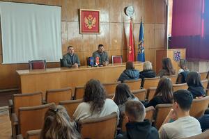 Kovačević: Saradnja učenika i profesora iz Nikšića i Bugojna...