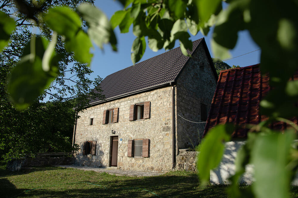 <p>Visit the unique memorial of Smail aga Čengić, ancient monasteries, and medieval stećci tombstones, each carrying centuries of history and cultural significance</p>