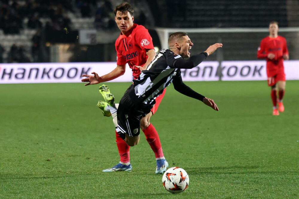 Radunovića očekuju novi teški dueli sa Kirilom Despodovom, Foto: REUTERS