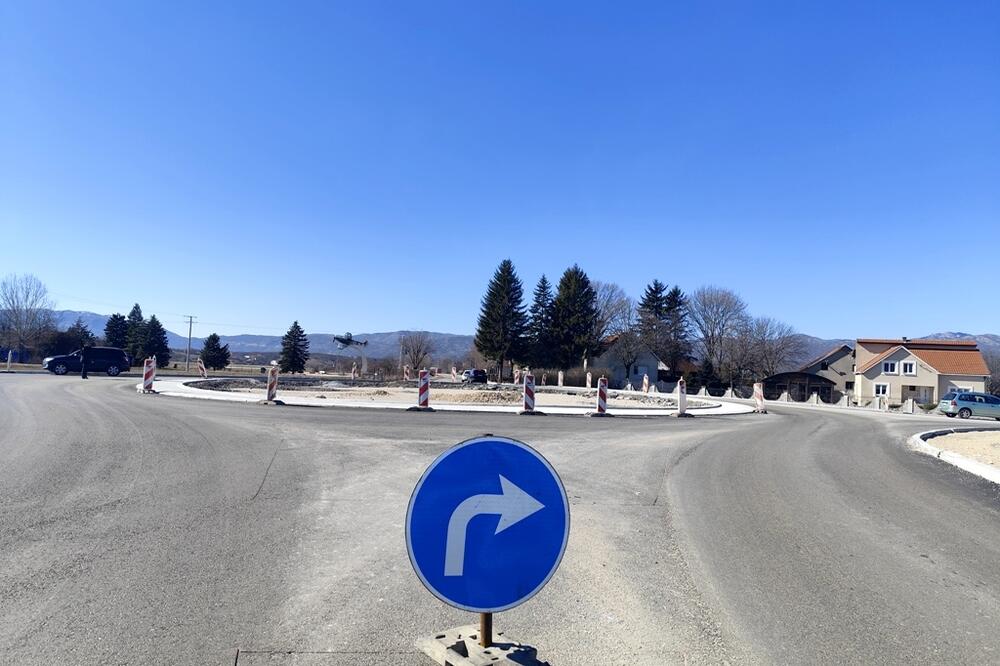 Radovi na putu još traju, Foto: Svetlana Mandić