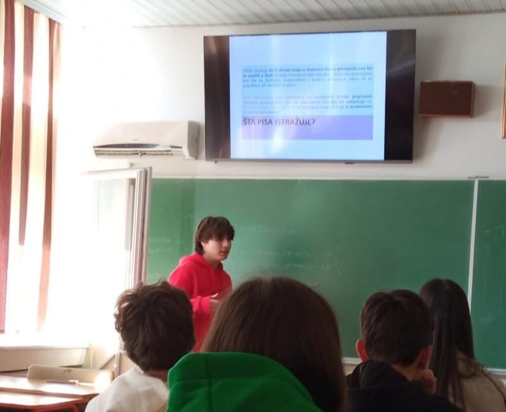 Braković: Promijeniti nastavni plan i obrazovni sistem