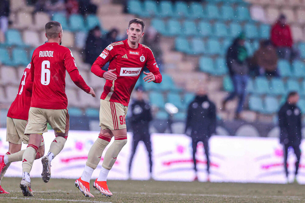 Mrvaljević u dresu novog kluba, LSK Lođa, Foto: Privatna arhiva