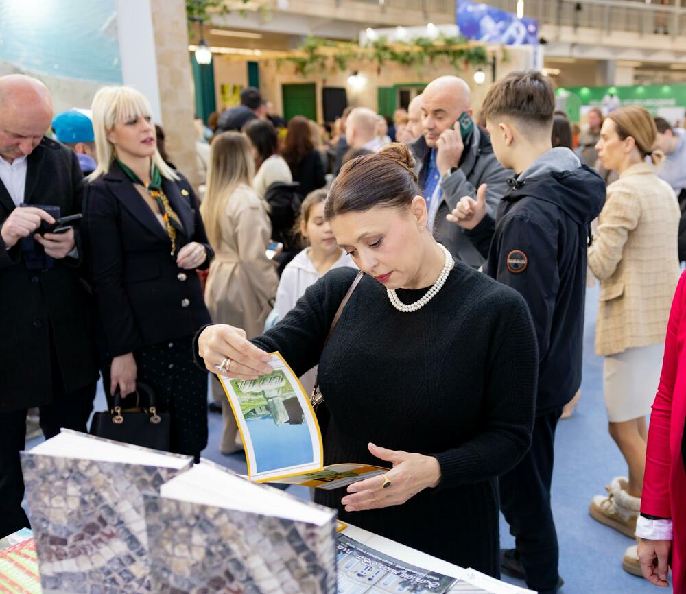 <p>Nacionalna turistička organizacija Crne Gore (NTO), zajedno sa Ministarstvom turizma, lokalnim turističkim organizacijama i turističkom privredom, predstavlja raznovrsnu ponudu na 46. Međunarodnom sajmu turizma IFT u Beogradu</p>