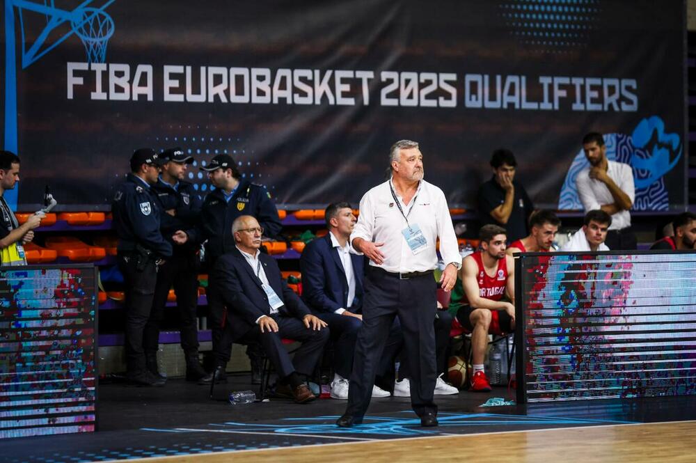 Selektor Portugala, Gomes