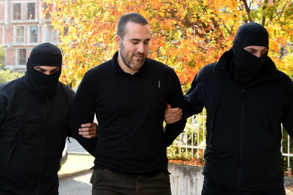 Koprivicu privode u Specijalno policijsko odjeljenje, Foto: Luka Zekovic