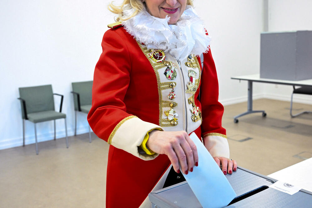 <p>Izlaznost na izborima bila 84 odsto. U Bundestag ulaze još Zeleni i Ljevica. BSW je na granici 4,9 ili 5 odsto. Liberali ispod cenzusa</p>