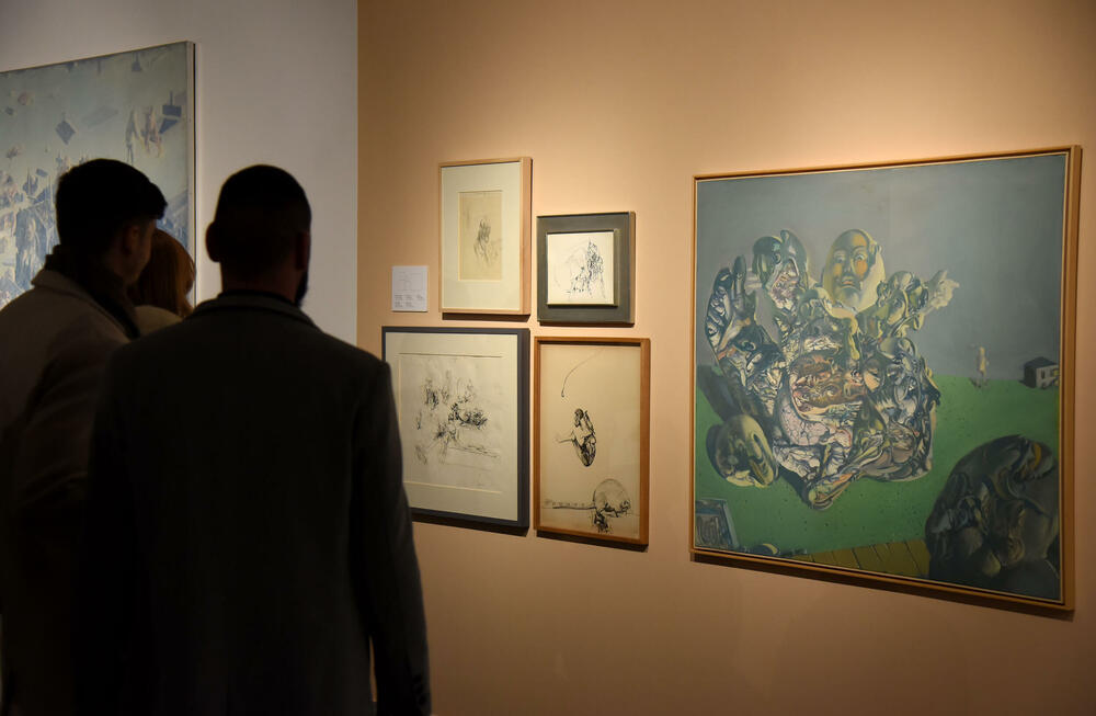 <p>Izložba djela Miodraga Dada Đurića otvorena je večeras u Crnogorskoj akademiji nauka i umjetnosti, u saradnji sa Fondacijom "Luča Artis". Upućena inicijativa da predstavljena kolekcija Novice Jovovića postane javno dobro, što je pozdravio i predsjednik Crne Gore, Jakov Milatović</p>