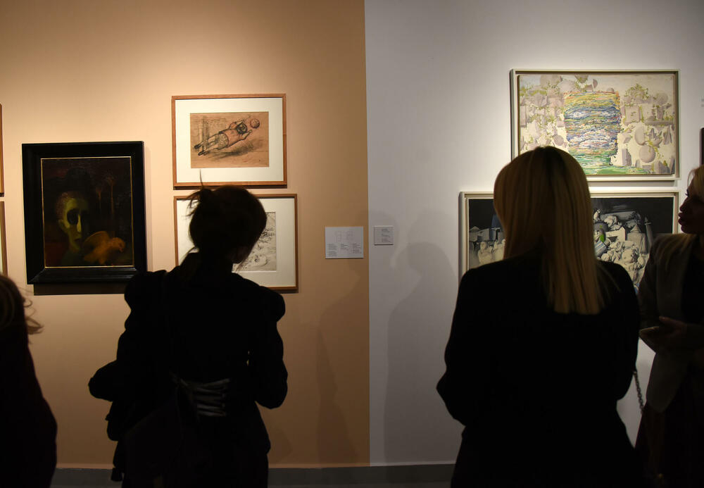 <p>Izložba djela Miodraga Dada Đurića otvorena je večeras u Crnogorskoj akademiji nauka i umjetnosti, u saradnji sa Fondacijom "Luča Artis". Upućena inicijativa da predstavljena kolekcija Novice Jovovića postane javno dobro, što je pozdravio i predsjednik Crne Gore, Jakov Milatović</p>