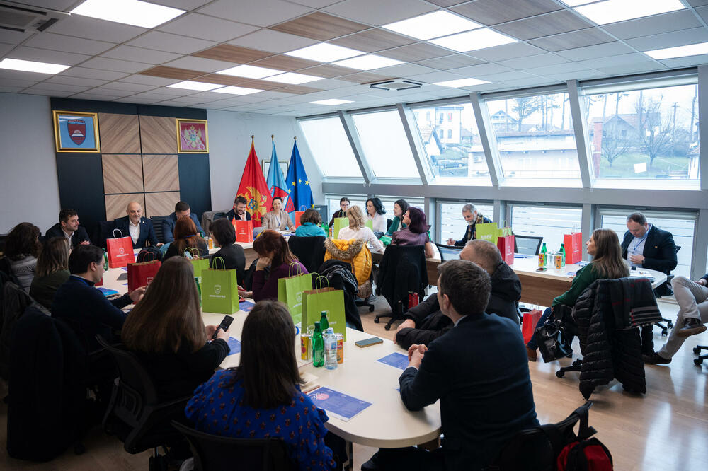 Sa sastanka, Foto: Jadranka Ćetković