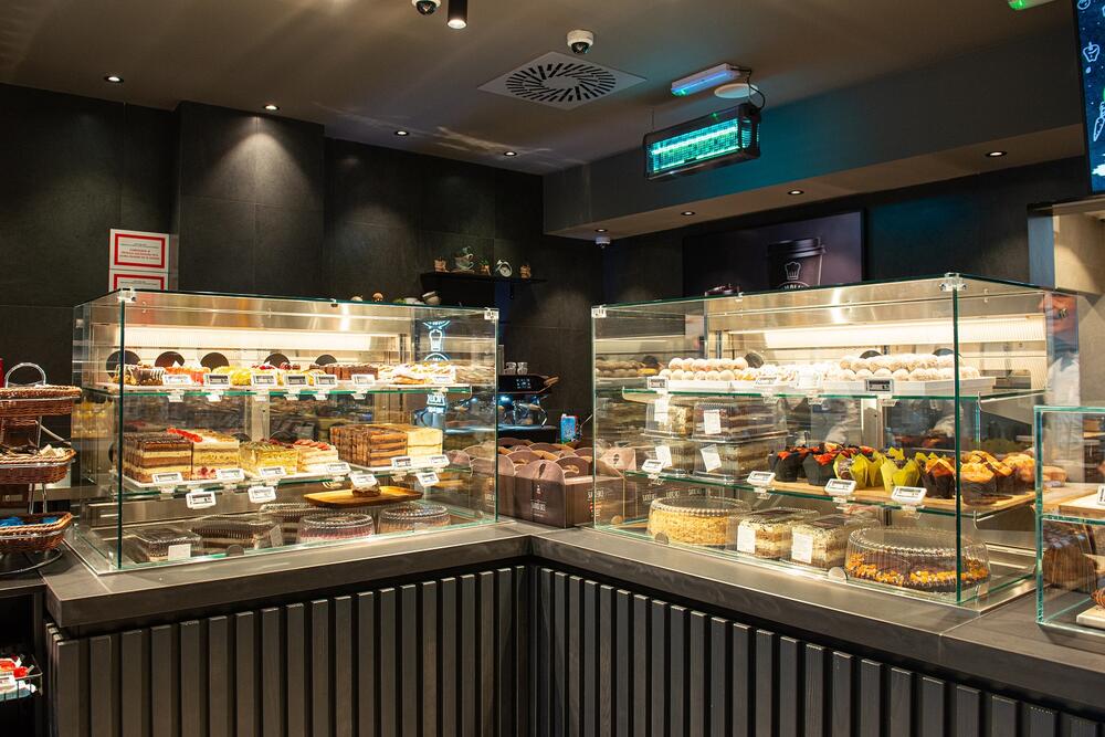 <p><em>Nova adresa, nova energija, poznati kvalitet! IzVOLIte - najbolji zalogaji zaslužuju da budu na dohvat ruke.</em></p>