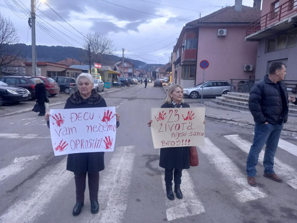 <p>Ovo je treći put da Udruženje građana 20. novembar istim povodom organizuje protest u Pljevljima</p>