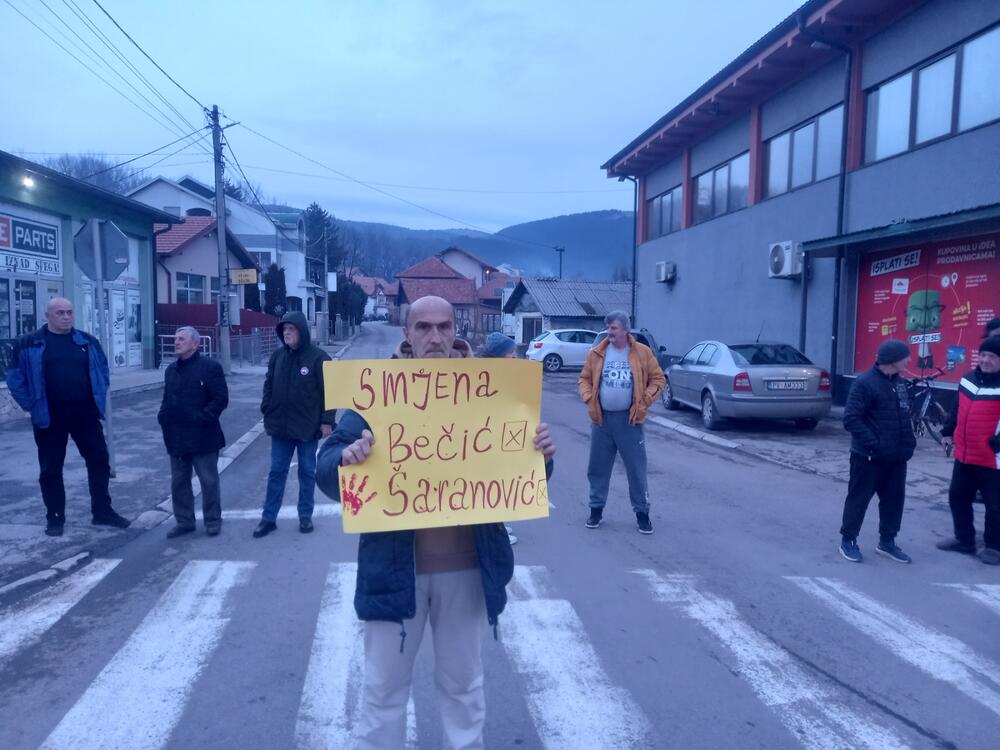 <p>Ovo je treći put da Udruženje građana 20. novembar istim povodom organizuje protest u Pljevljima</p>