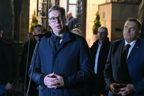 Svjestan je i Vučić &lsquo;crvenih linija&rsquo;, samo je pitanje u kojoj će...