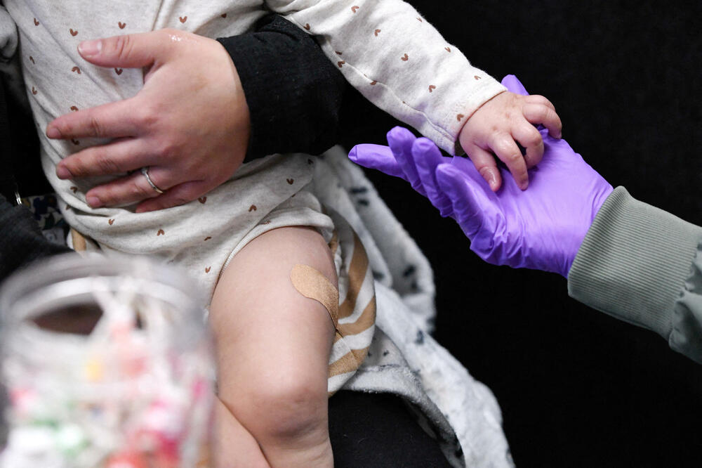Medicinski stručnjaci pozivaju na vakcinaciju djece, Foto: Rojters