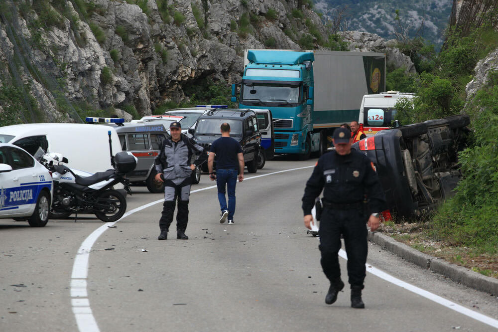 Uviđaj nakon nesreće na Cerovu, Foto: Luka Zekovic