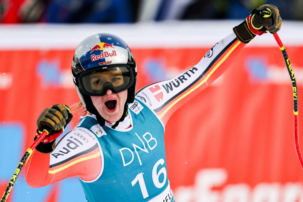 Ema juče druga, danas prvi put u karijeri do pobjede, Foto: REUTERS