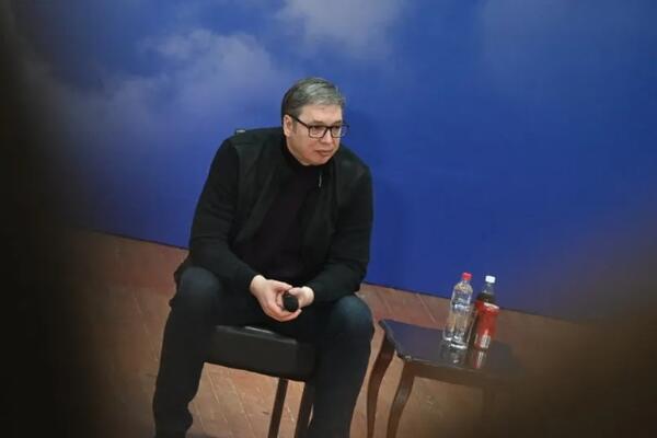 Kako je Vučić postao talac