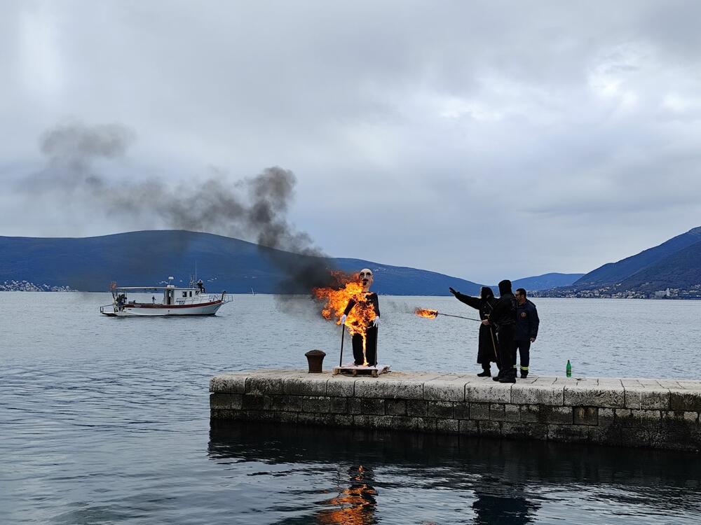 <p>U Lastvi kod Tivta održan tradicionalni karneval</p>