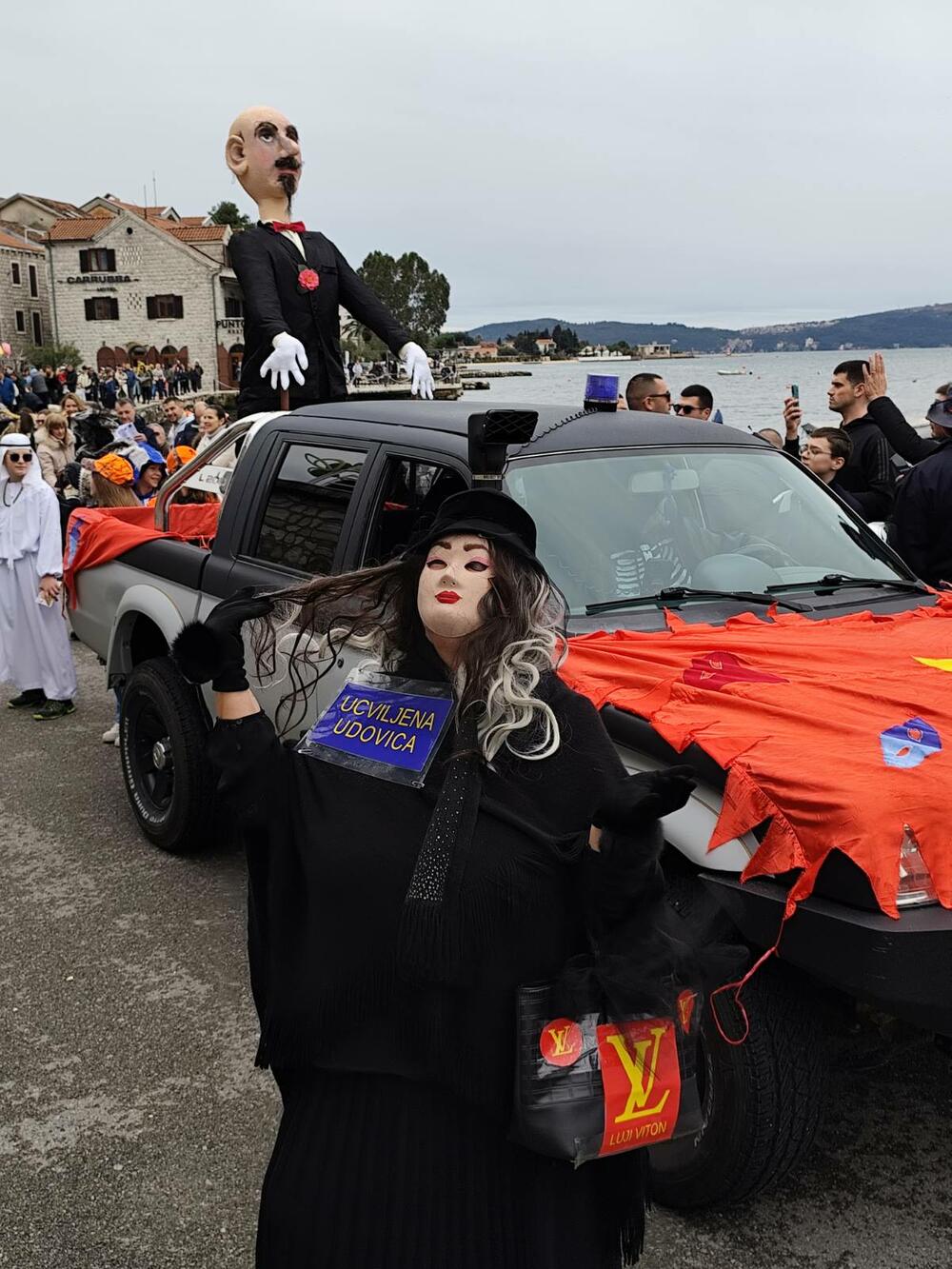 <p>U Lastvi kod Tivta održan tradicionalni karneval</p>