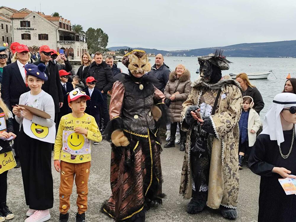 <p>U Lastvi kod Tivta održan tradicionalni karneval</p>