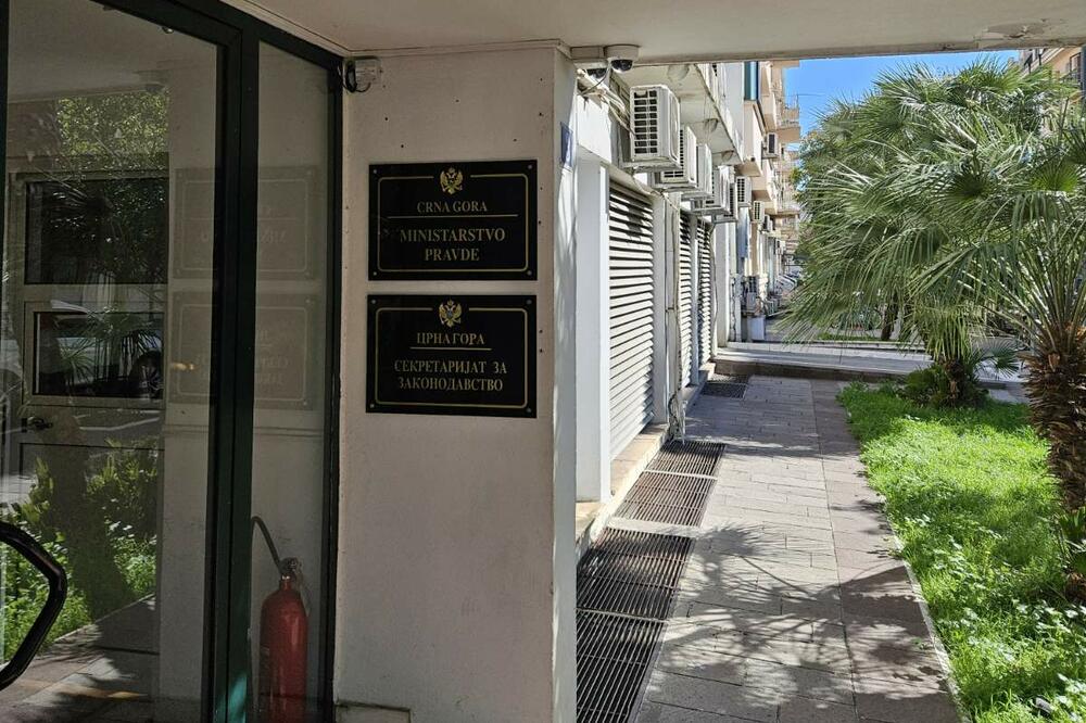 Protest organizovan ispred Ministarstva pravde, Foto: Danilo Misita