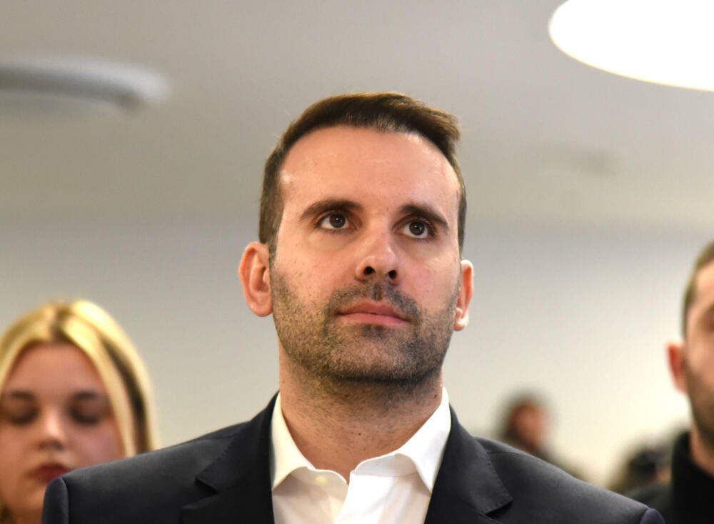 <p>Premijer Spajić tvrdi da su profesori Ekonomskog fakulteta došli do pogrešnog zaključka jer koriste neistinite podatke Monstata</p>