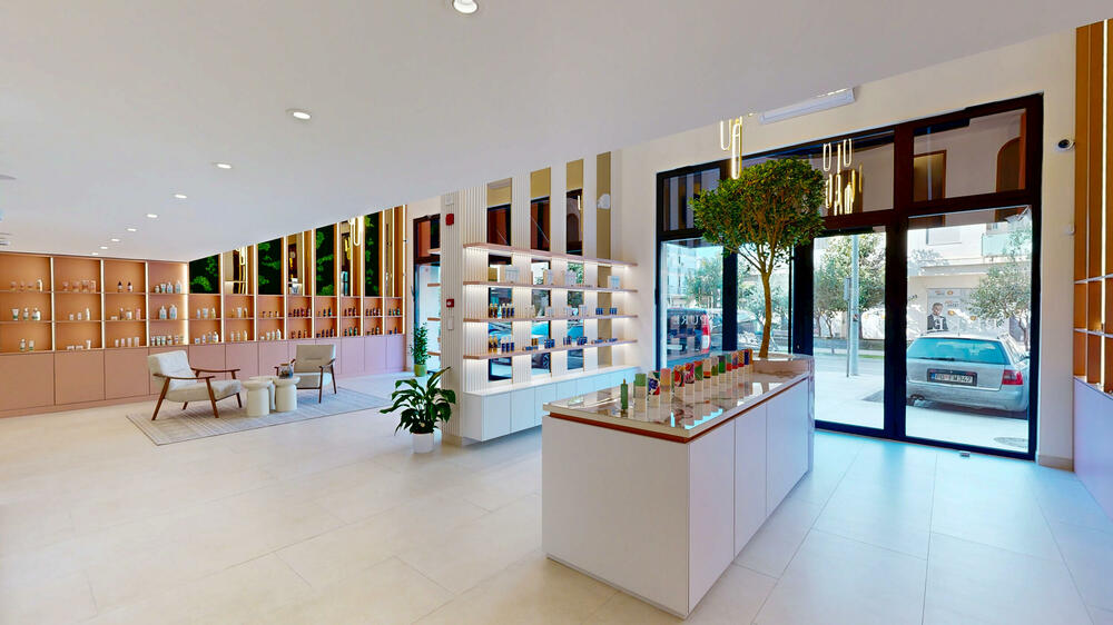 <p><em>Posjetite nas i otkrijte čistu ljepotu, bez kompromisa!</em></p>