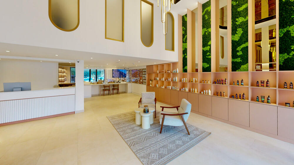 <p><em>Posjetite nas i otkrijte čistu ljepotu, bez kompromisa!</em></p>