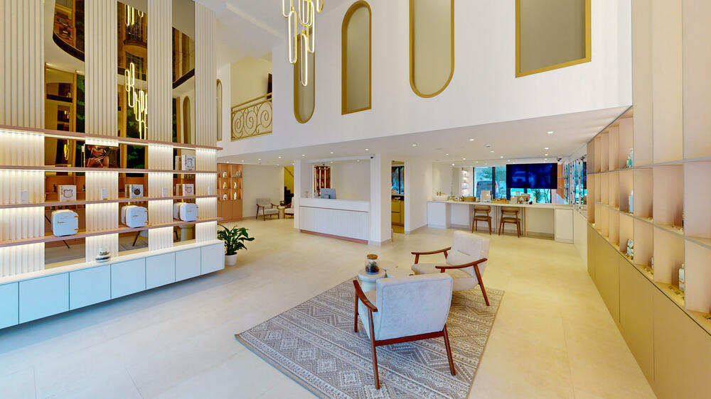 <p><em>Posjetite nas i otkrijte čistu ljepotu, bez kompromisa!</em></p>