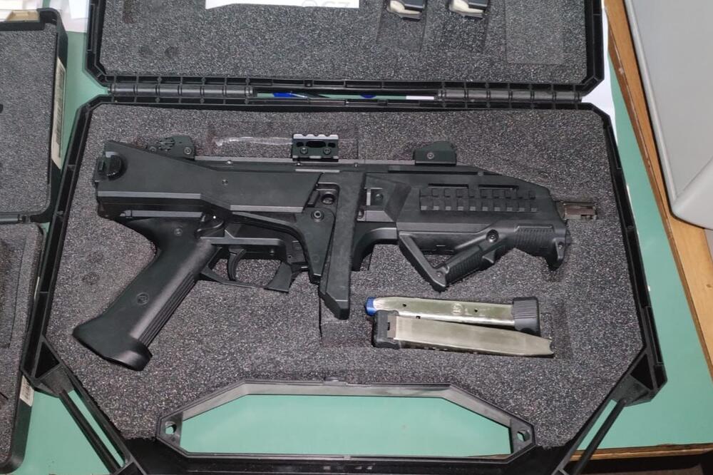 Oduzeto oružje, Foto: Uprava policije