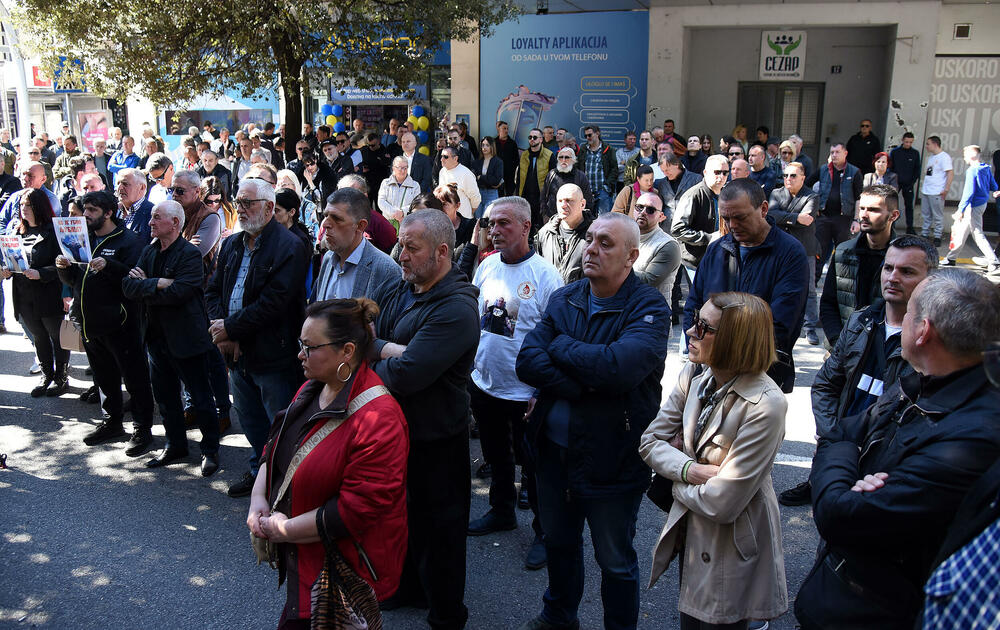 protest zbog presude za ubistvo Mrdaka