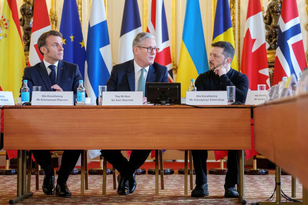 Makron, Starmer i Zelenski na samitu u Britaniji 2. marta