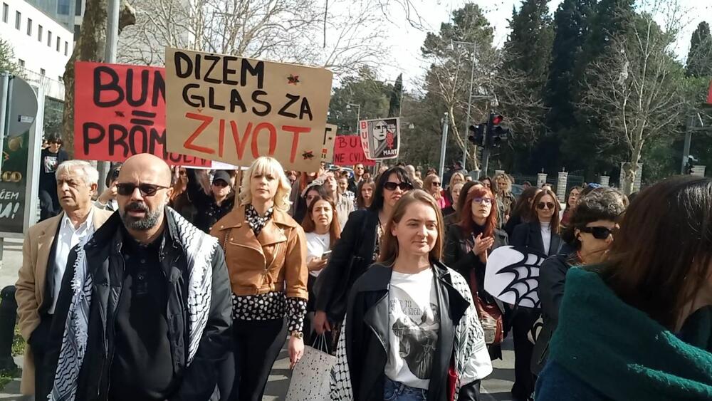 <p>Osmomartovski marš pod sloganom “Bunt” organizovao je CŽP</p>