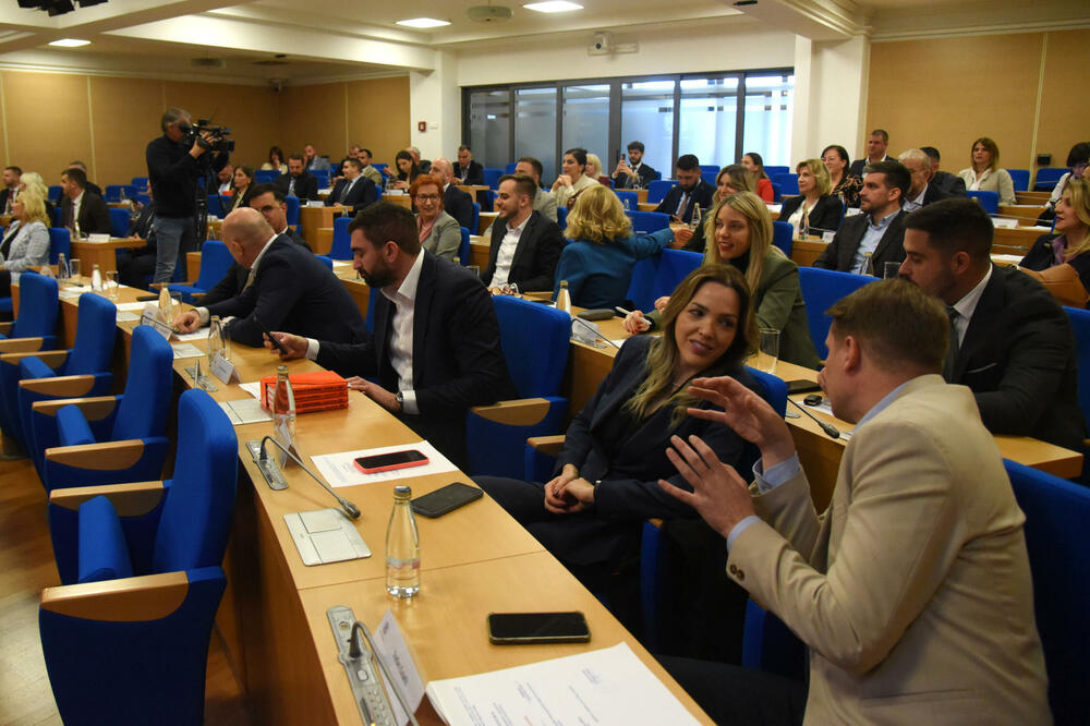 Odbornica manjinskih naroda nema ni u Skupštini Glavnog grada, Foto: BORIS PEJOVIC