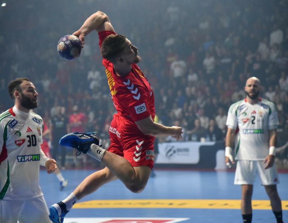 <p>Rukometaši Crne Gore u sjajnom ambijentu naše najveće dvorane poraženi od jedne od jačih ekipa Evrope</p>