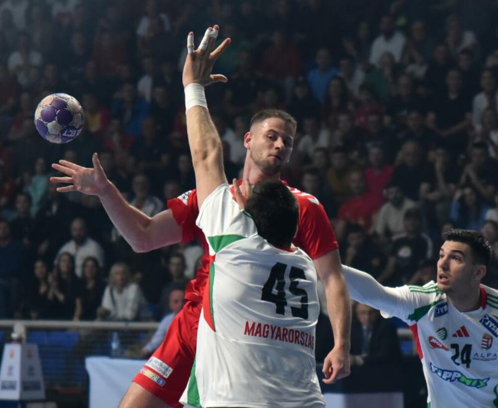 <p>Rukometaši Crne Gore u sjajnom ambijentu naše najveće dvorane poraženi od jedne od jačih ekipa Evrope</p>