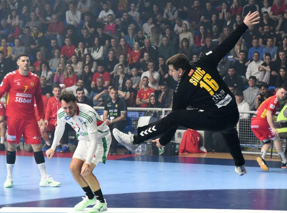 <p>Rukometaši Crne Gore u sjajnom ambijentu naše najveće dvorane poraženi od jedne od jačih ekipa Evrope</p>