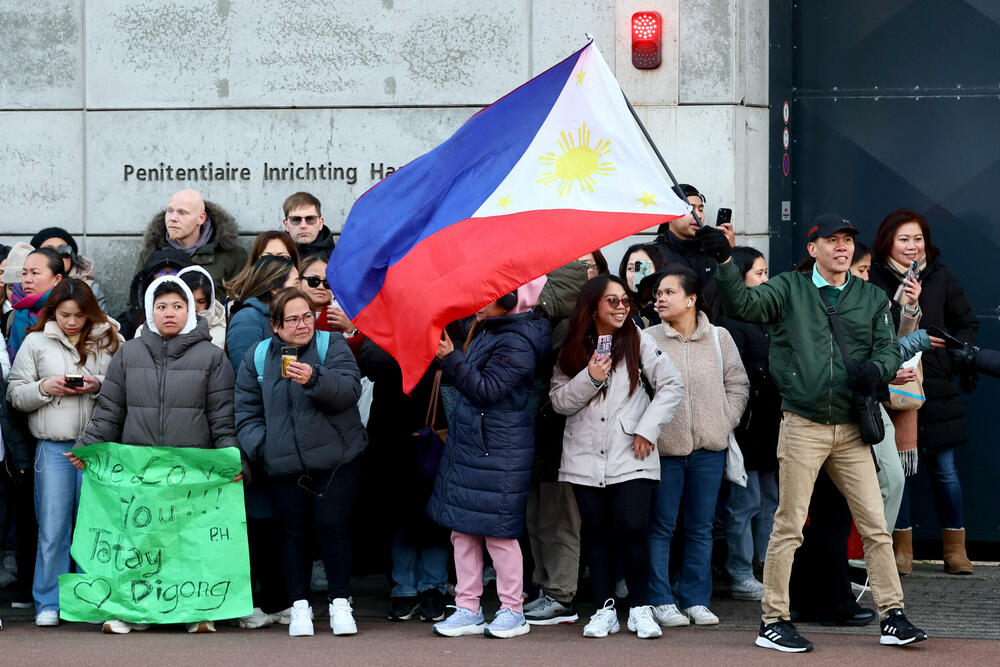 <p>Neposredno prije nego što je sletio u Holandiju, 79-godišnjak je bez izvinjenja branio svoj krvavi "rat protiv droge" za koji MKS kaže da postoje "razumni razlozi" da ga optuže za ubistvo kao zločin protiv čovječnosti</p>